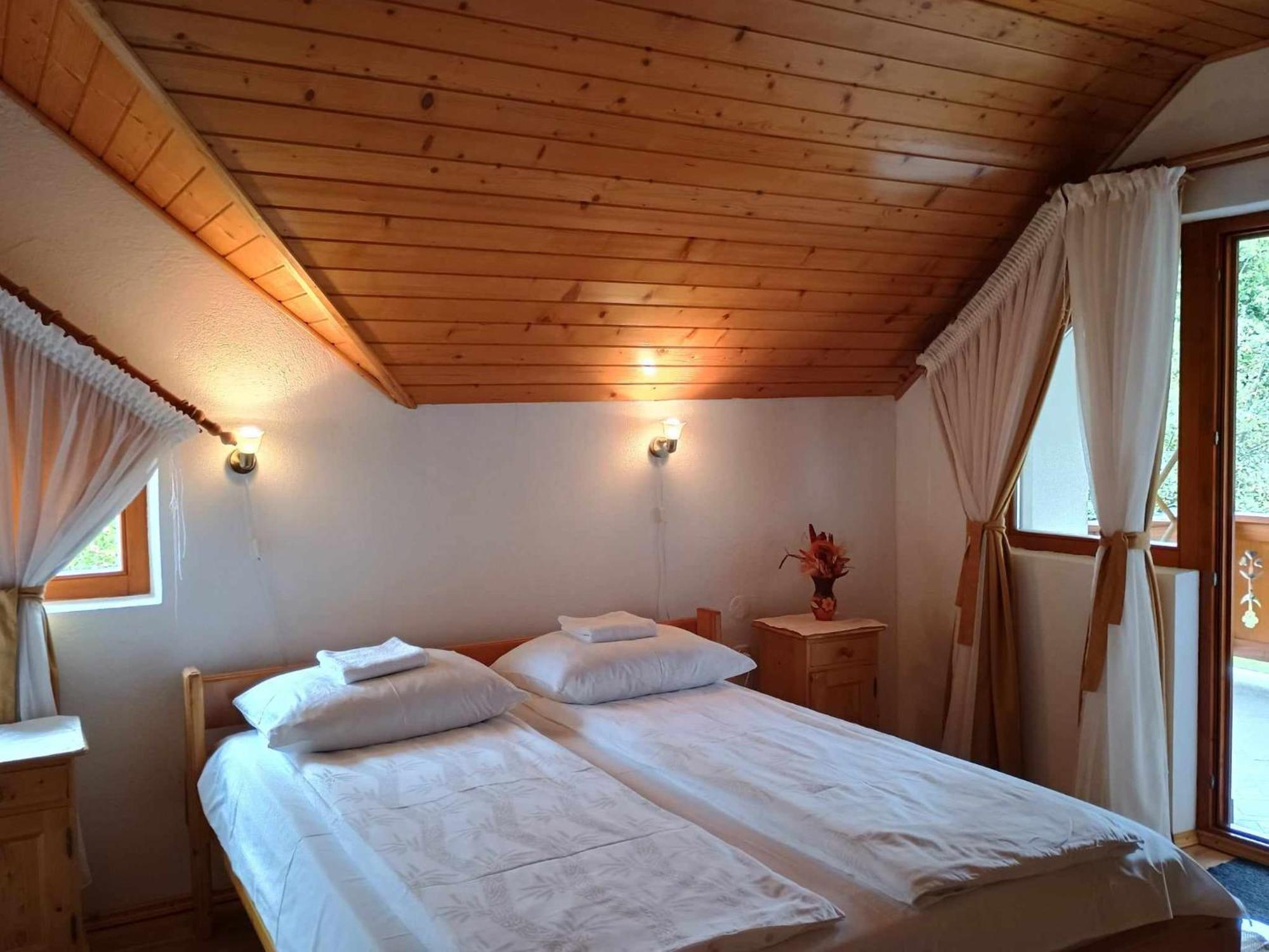 Hotel Casa Lacul Mierlei Sovata Esterno foto